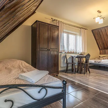 Pokoje U Lichajow Homestay szállás *